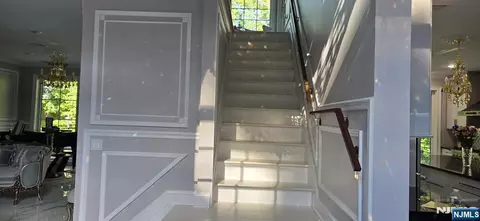 Entry Way - 194 Macdonald Dr, Wayne, NJ 07470 photo 10 of 16