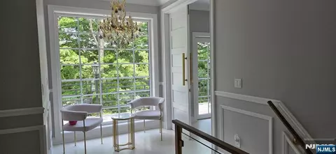 Entry Way - 194 Macdonald Dr, Wayne, NJ 07470 photo 5 of 16