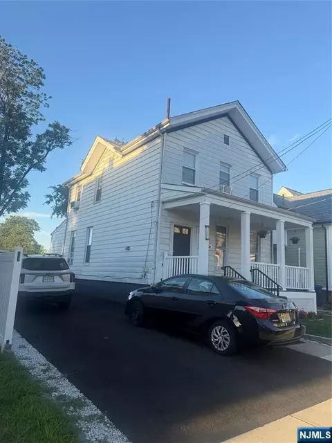142 Clay St, Hackensack, NJ 07601 photo 3
