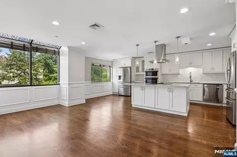 Other - 10 Wadsworth Ct, Teaneck, NJ 07666 photo 2 of 8