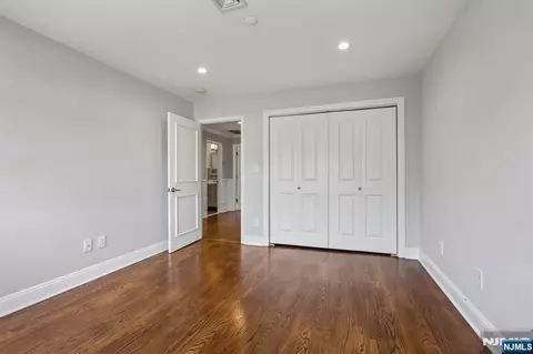 Bedroom - 10 Wadsworth Ct, Teaneck, NJ 07666 photo 2 of 5