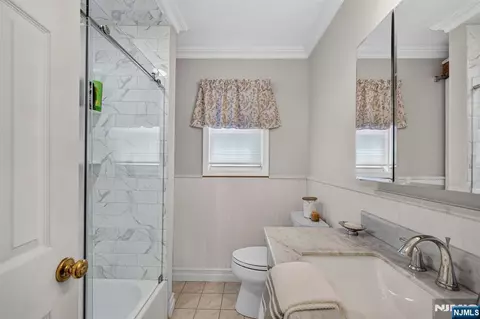 Bath - 410 Chestnut St, Paramus, NJ 07652 photo 6 of 6