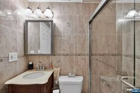 Bath - 410 Chestnut St, Paramus, NJ 07652 photo 4 of 6