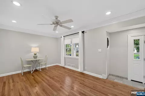 Living - 410 Chestnut St, Paramus, NJ 07652 photo 6 of 8