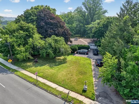 View/Area - 214 Berdan Ave, Wayne, NJ 07470 photo 6 of 6