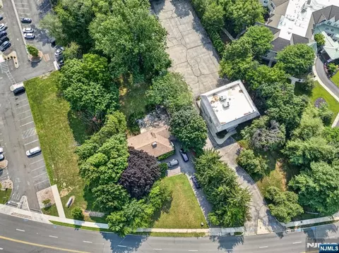 View/Area - 214 Berdan Ave, Wayne, NJ 07470 photo 5 of 6