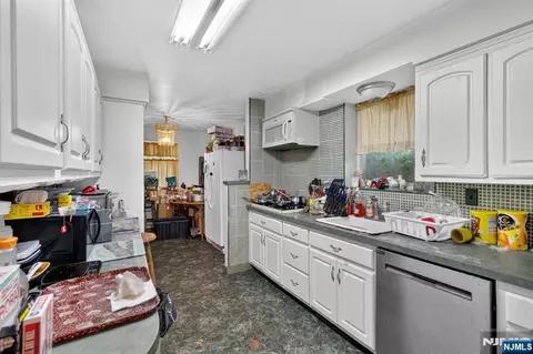 Entry Way - 214 Berdan Ave, Wayne, NJ 07470 photo 1 of 3
