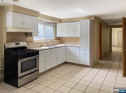 Entry Way - 314 Atlantic St, Hackensack, NJ 07601 photo 1 of 1