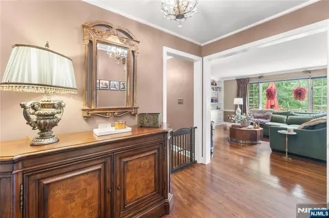 Entry Way - 950 Belvidere, Plainfield, NJ 07060 photo 4 of 5