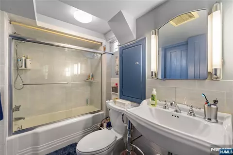 Bath - 950 Belvidere, Plainfield, NJ 07060 photo 3 of 3