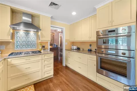 Kitchen - 950 Belvidere, Plainfield, NJ 07060 photo 2 of 4