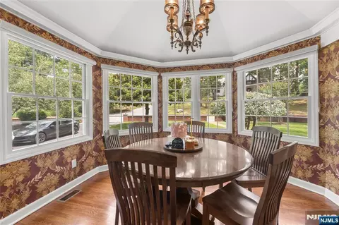 Dining - 950 Belvidere, Plainfield, NJ 07060 photo 2 of 5