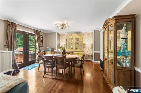 Dining - 950 Belvidere, Plainfield, NJ 07060 photo 5 of 5