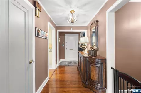 Entry Way - 950 Belvidere, Plainfield, NJ 07060 photo 3 of 5