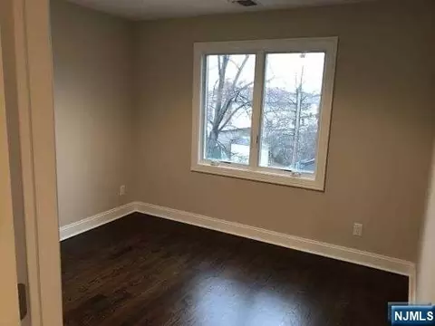 46 Blauvelt Pl, Hackensack, NJ 07601 photo 11
