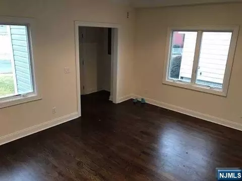 46 Blauvelt Pl, Hackensack, NJ 07601 photo 13
