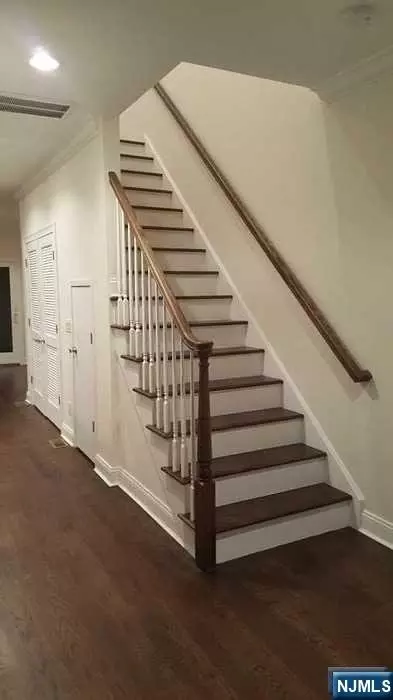 46 Blauvelt Pl, Hackensack, NJ 07601 photo 8