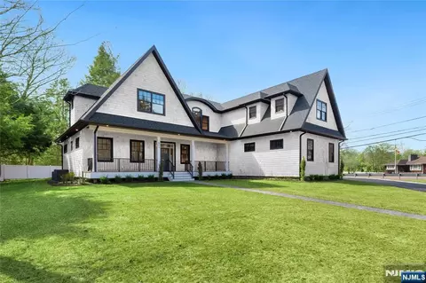 803 Marshall Rd, River Vale, NJ 07675