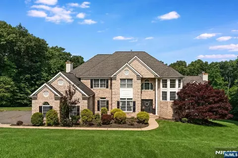 10 Pasha Ct, Newfoundland, NJ 07435