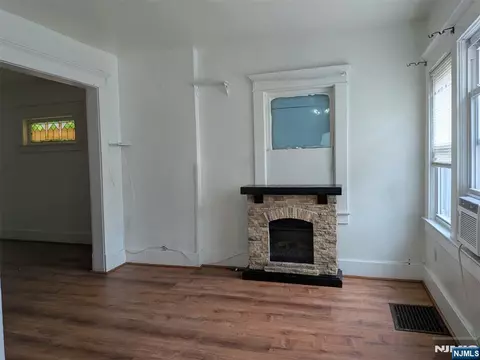 Living - 143 Atlantic St, Hackensack, NJ 07601 photo 1 of 3
