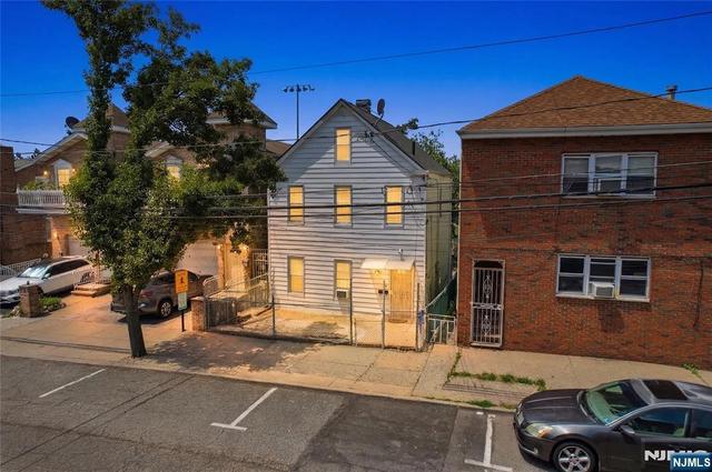6605 Durham Ave, North Bergen, NJ 07047