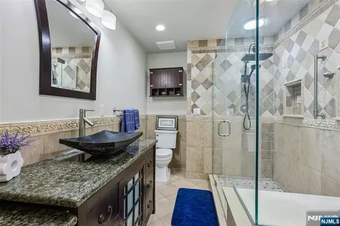 Bath - 68 Lake St, Saddle River, NJ 07458 photo 2 of 4