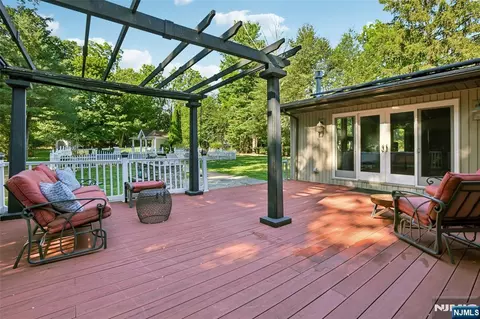 Exterior - 68 Lake St, Saddle River, NJ 07458 photo 5 of 11
