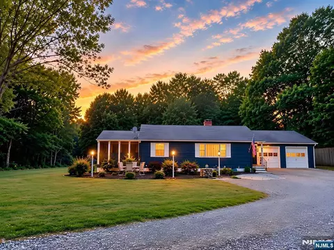 274 Weaver Rd, West Milford, NJ 07480