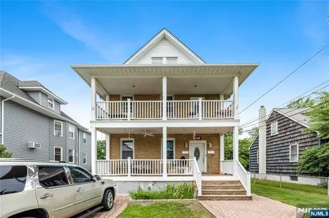 324 Union St, Carlstadt, NJ 07072