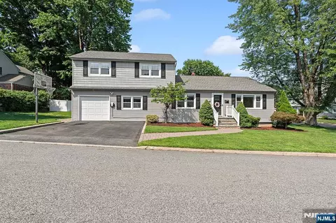 604 Taylor Ave, Oradell, NJ 07649