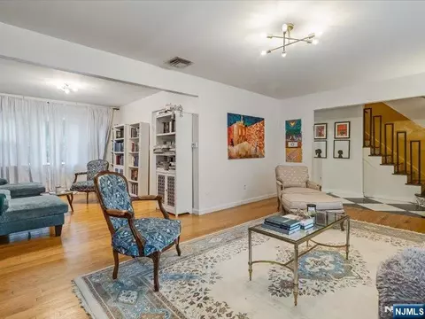 Living - 372 Mckinley Blvd, Paramus, NJ 07652 photo 2 of 5