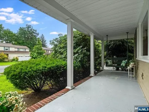 Exterior - 372 Mckinley Blvd, Paramus, NJ 07652 photo 3 of 6