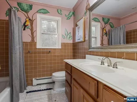 Bath - 372 Mckinley Blvd, Paramus, NJ 07652 photo 4 of 4