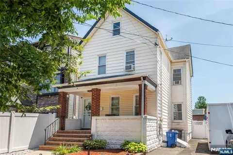 38 Salter Pl, Belleville, NJ 07109