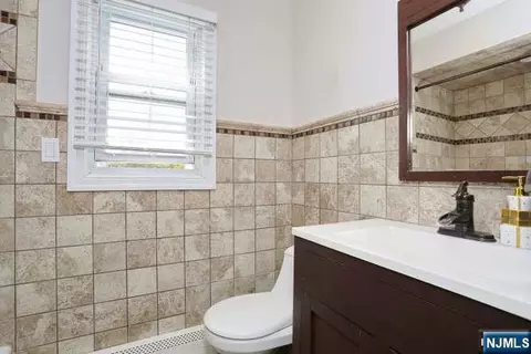 Bath - 61 Intervale Rd, Boonton, NJ 07005 photo 5 of 6