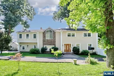 61 Intervale Rd, Boonton, NJ 07005