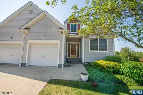 11 Fairchild Ln #11, Wantage, NJ 07461