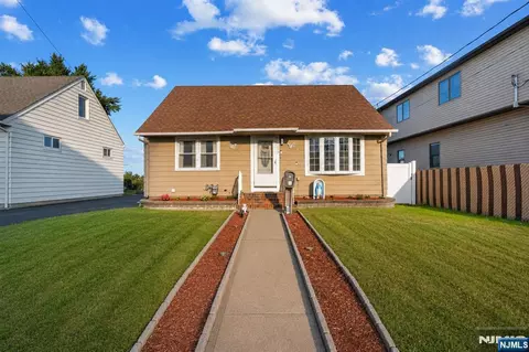 330 Harrison Ave, Lodi, NJ 07644