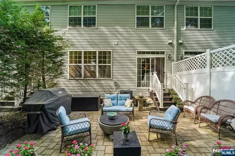 Other - 24 Pineview Dr, Waldwick, NJ 07463 photo 1 of 9