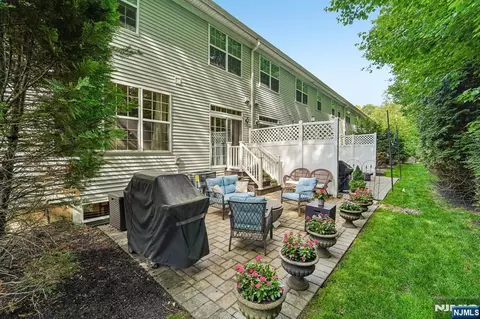 Other - 24 Pineview Dr, Waldwick, NJ 07463 photo 2 of 9
