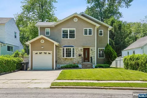 418 Ivy Ln, Englewood, NJ 07631