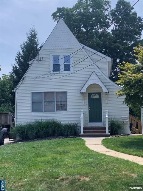 102 Keasler Ave, Lodi, NJ 07644