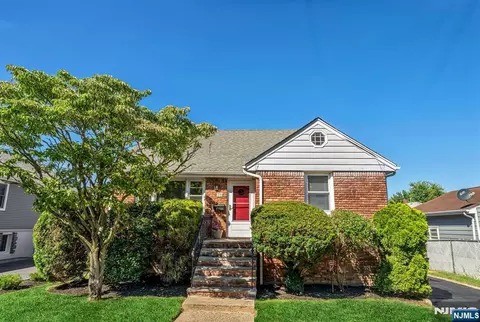 76 Coney Rd, Little Falls, NJ 07424