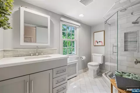 Bath - 249 E Saddle River Rd, Saddle River, NJ 07458 photo 1 of 3