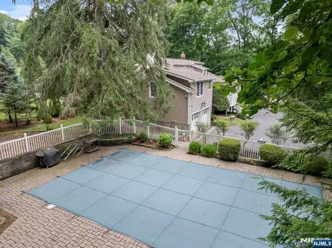 Exterior - 249 E Saddle River Rd, Saddle River, NJ 07458 photo 4 of 5