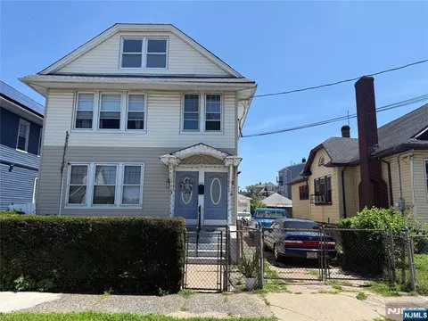 509-511 31st St, Paterson, NJ 07504