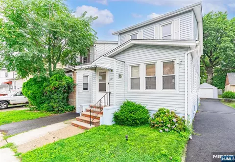 10 Lentz Pl, Irvington, NJ 07111