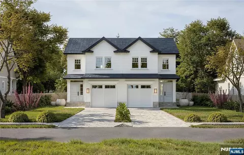 238 Tenafly Rd, Tenafly, NJ 07670