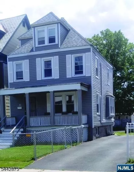 46 Sanford St, East Orange, NJ 07018