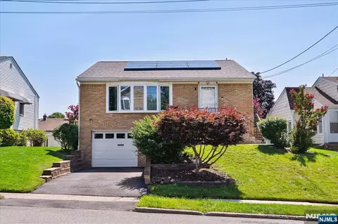 375 Washington Ave, Rutherford, NJ 07070
